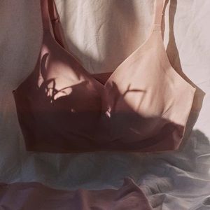 Okko bodywear bra and 3 underwear briefs, medium in rose